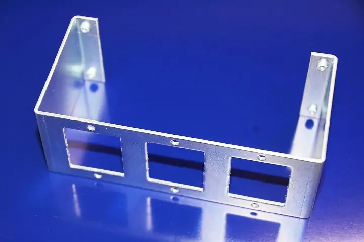 精密板金加工製品のご紹介 (半導体装置 部品)