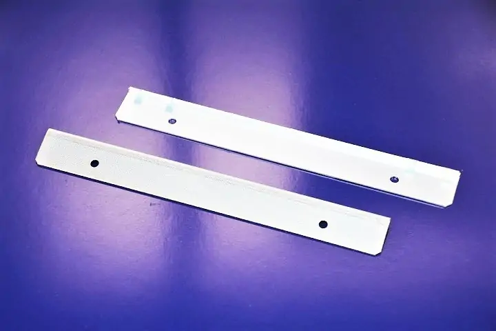 精密板金加工製品のご紹介 (半導体装置 固定金具)